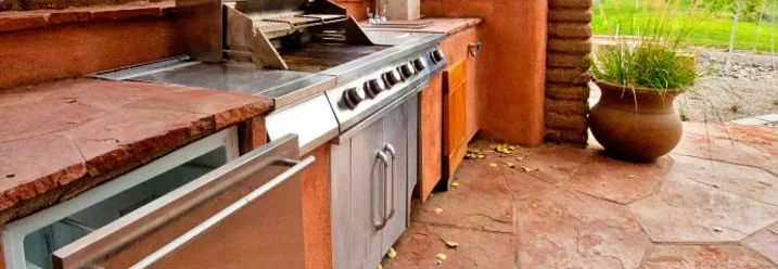 Außenküche mit Grill